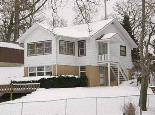 25260 W Chicago Ave, Ingleside, IL 60041