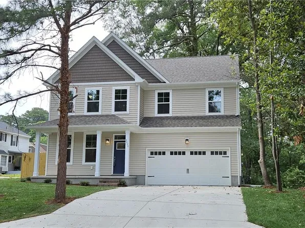 2800 Meadow Wood Dr E, Chesapeake, VA 23321