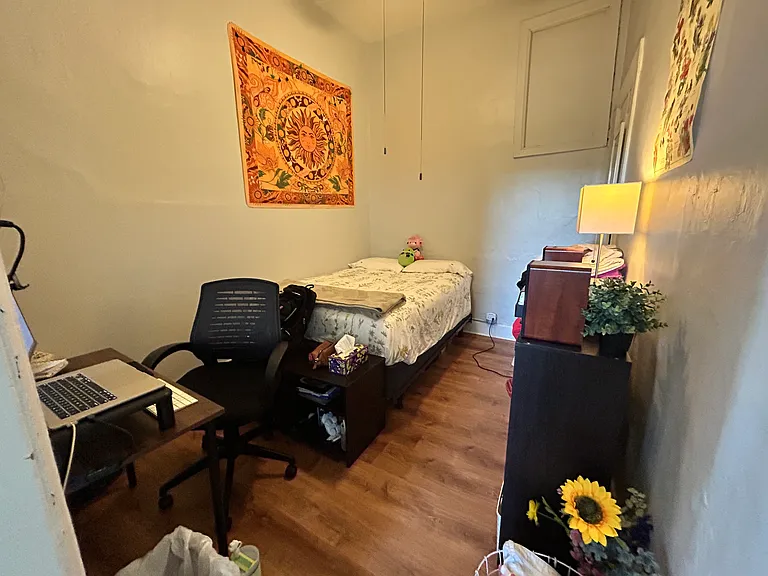 1801 S Throop St #205 — Photo 6