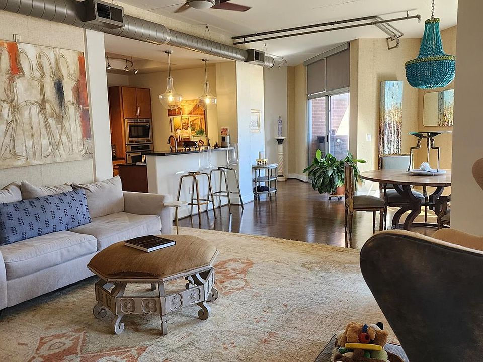 1st image of 1901 Post Oak Blvd APT 709