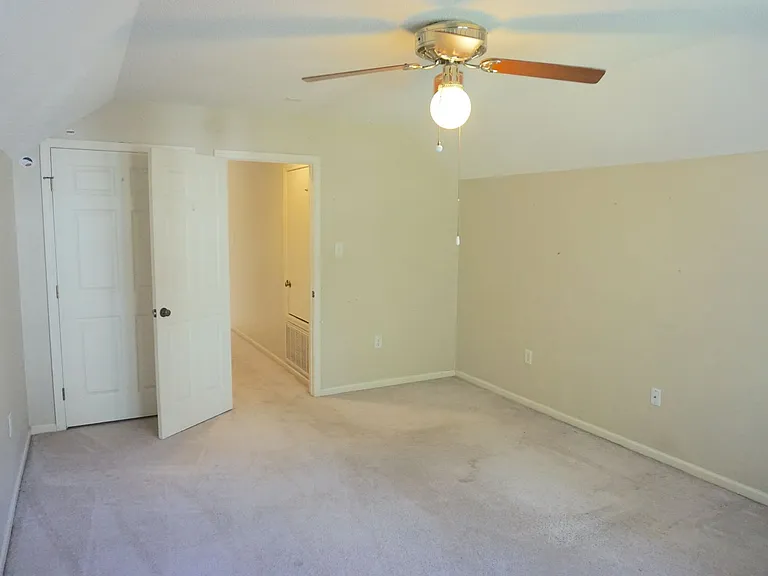 16 Ballastone Ct — Photo 17