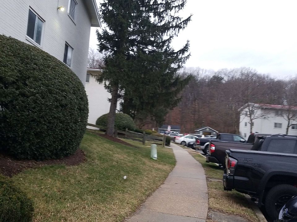 2nd image of 11344 Cherry Hill Rd #D302