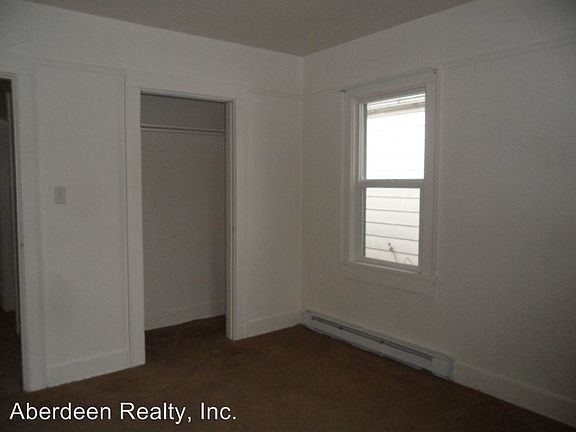 5th image of 206 Ontario St
