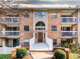 1935 Wilson Ln APT 104, Mc Lean, VA 22102