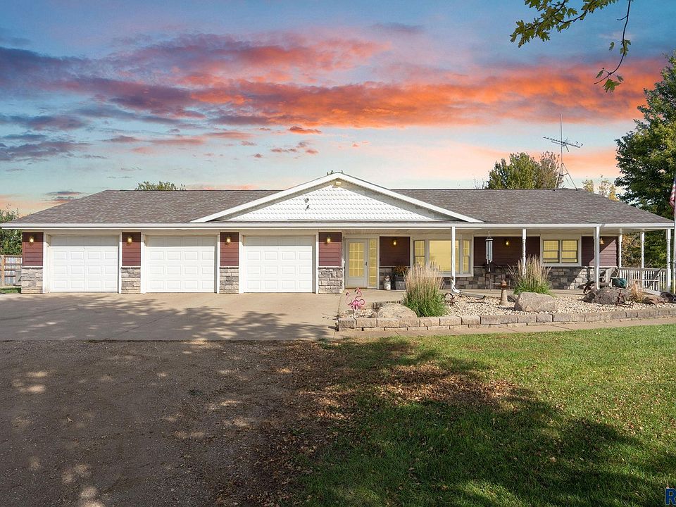1st image of 46418 279th St