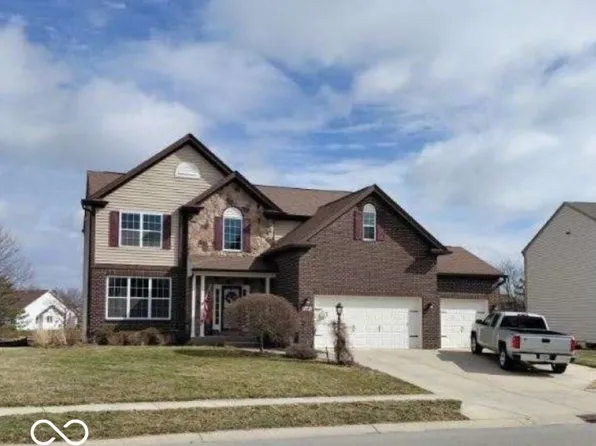 176 W Tansey Xing, Westfield, IN 46074