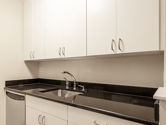 5th image of 182 E 95th St APT 16B