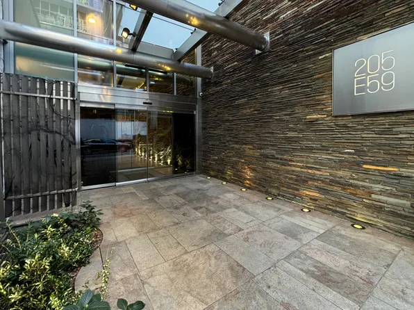 205 East 59th Street image 10 of 15