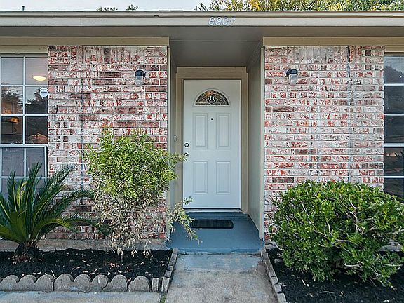 4th image of 8903 Landwood Dr