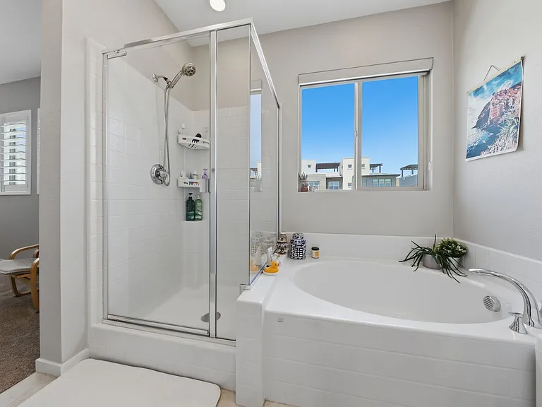 11824 Pelican Butte Ave — Photo 21