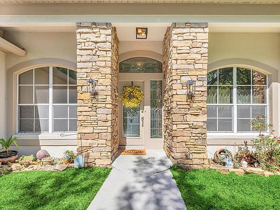 5th image of 1028 Willa Lake Cir