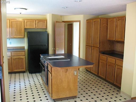 4th image of 1101 SE 53rd Ct