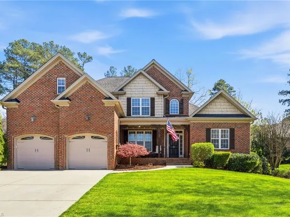 193 Kiawah Island Dr, Winston Salem, NC 27107