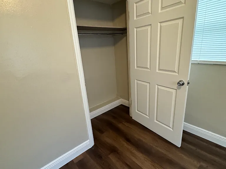 604 E Church Ave — Photo 2