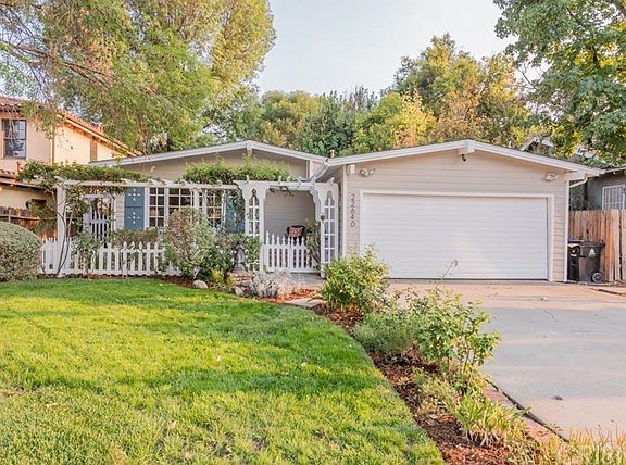 2nd image of 22640 Dolorosa St