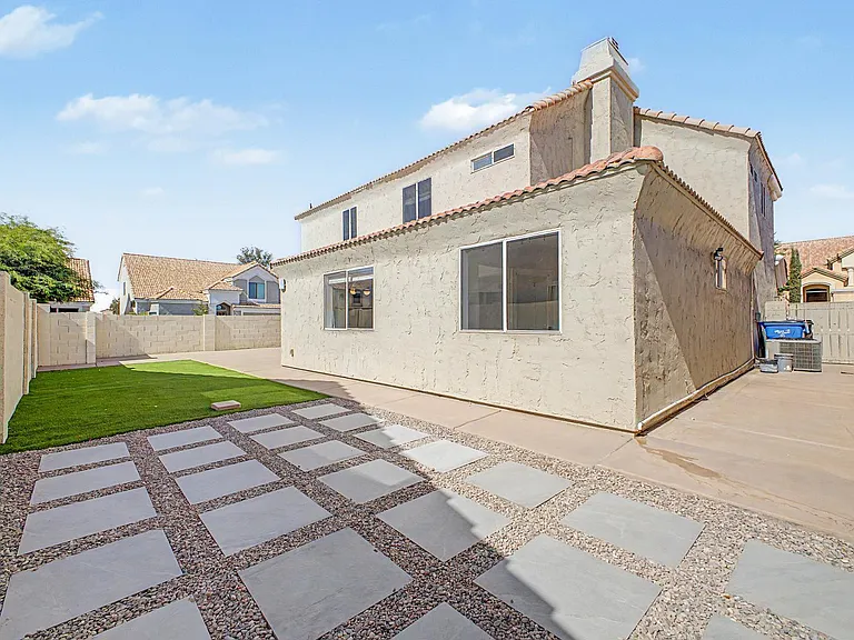 1006 S Tiago Dr — Photo 34