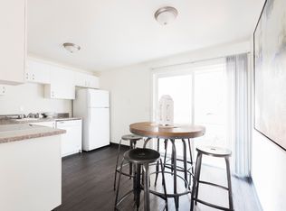 7582 SW Hunziker St APT 25, Tigard, OR 97223