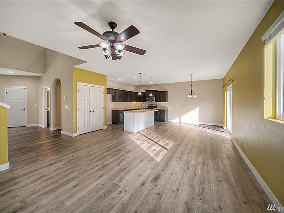 Open concept perfect for entertaining!