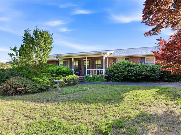 4711 Mount Vernon Rd, Gainesville, GA 30506