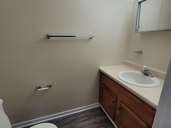 5th image of 159 Maynard Dr