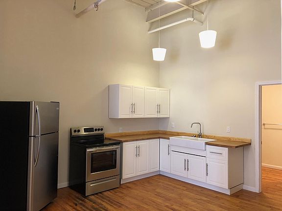 2nd image of 1415 Kemper St APT 72