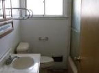 3921 N 94th St, Milwaukee, WI 53222