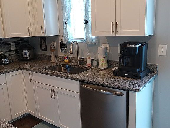 5th image of 36069 Auburn Way