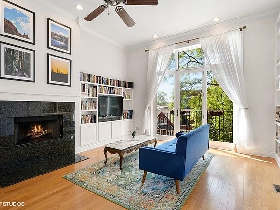 4th image of 2636 W Potomac Ave #3E