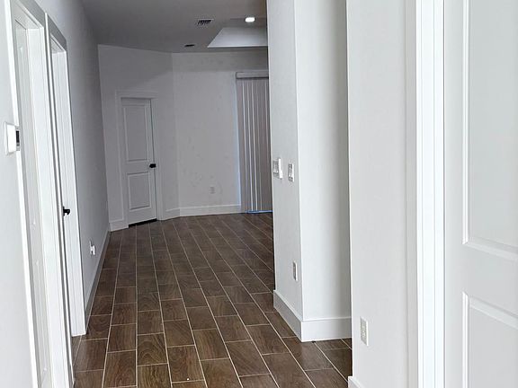 4th image of 1121 Hightower Ave S #1