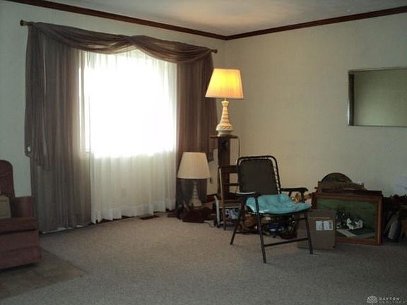 2nd image of 304 S 1st St