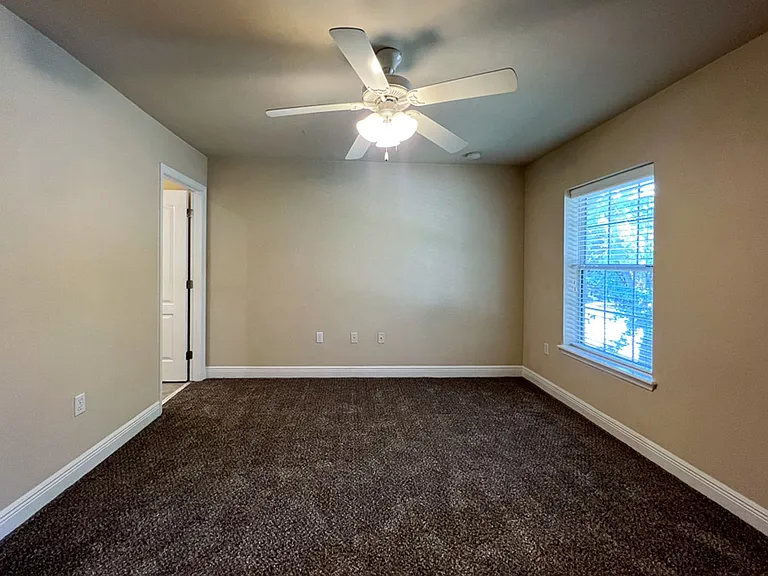 2972 SW 35th Pl #84 — Photo 23