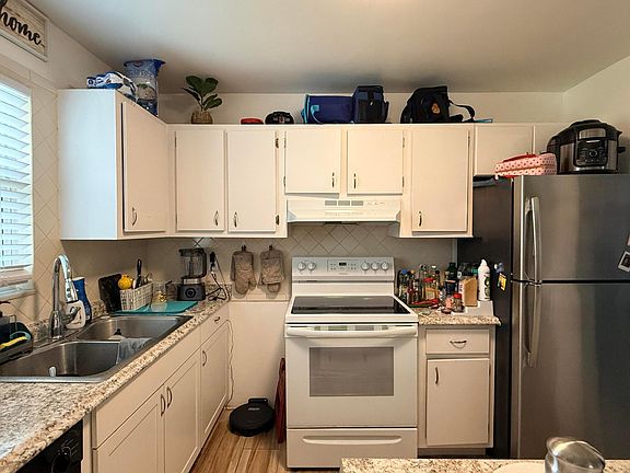 3rd image of 500 Davis Road #26