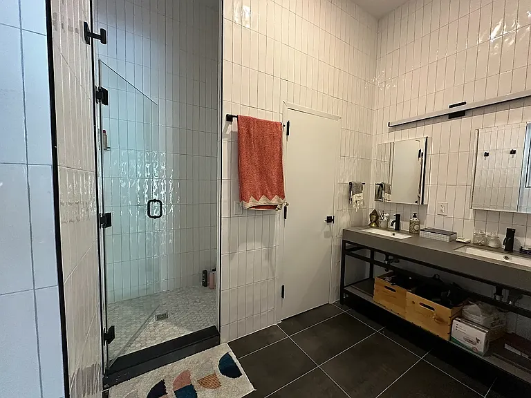 247 Nassau Ave #1R — Photo 7