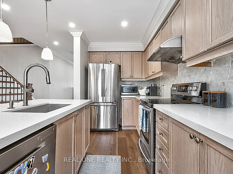5881 Blue Spruce Ave — Photo 7