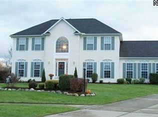 5264 Crown Pointe Dr, Medina, OH 44256