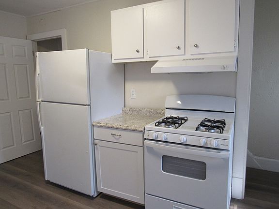 3rd image of 149 6th St