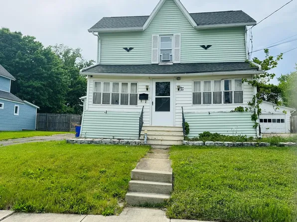 110 S East St, Sayre, PA 18840