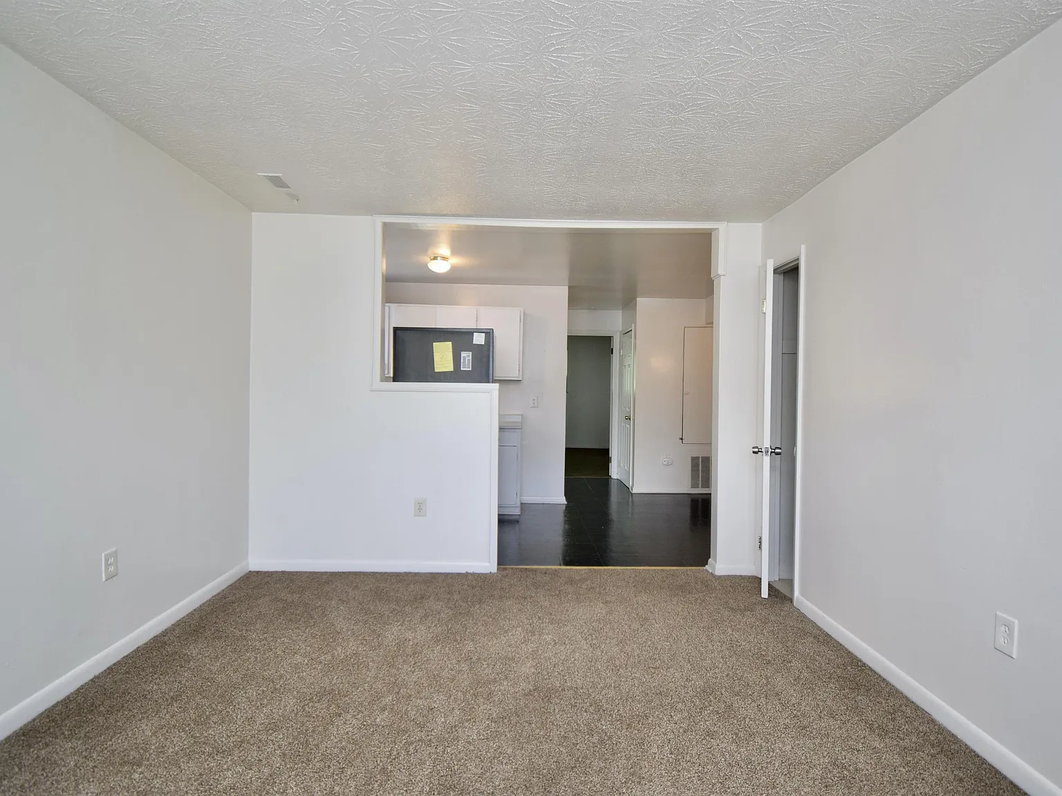 1281 Sunset Ave — Photo 4