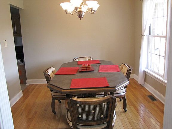 4th image of 320 Bocote Dr