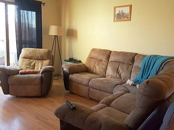 3rd image of 3722 Cambridge Dr
