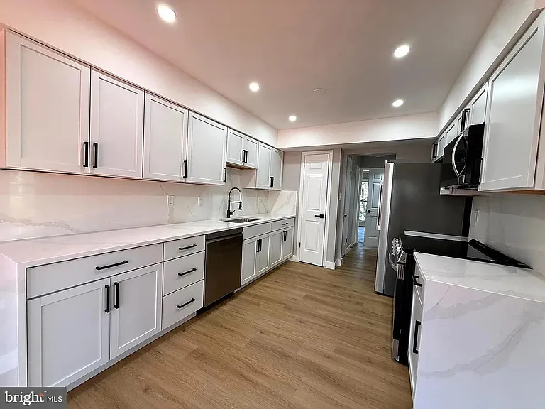 5836 Apsley House Ct — Photo 7