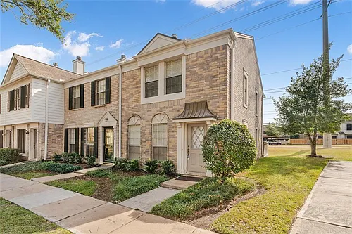 2810 Grants Lake Blvd Photo 1