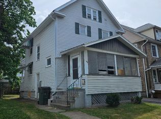 195 Roycroft Dr, Rochester, NY 14621