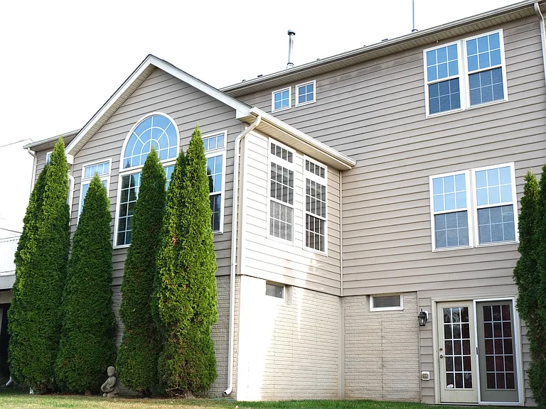 641 Spring Meadow Dr — Photo 10