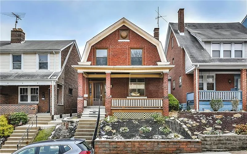 1862 Jancey St photo 1