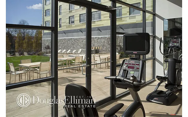 Rented by Douglas Elliman | media 27