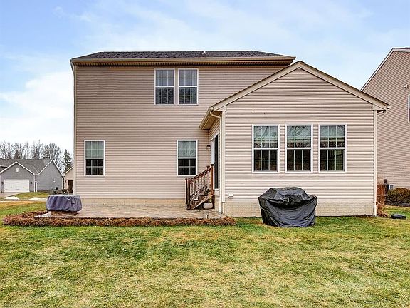 3rd image of 9860 Creekside Way