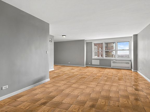 2nd image of 590 Flatbush Ave APT 6A