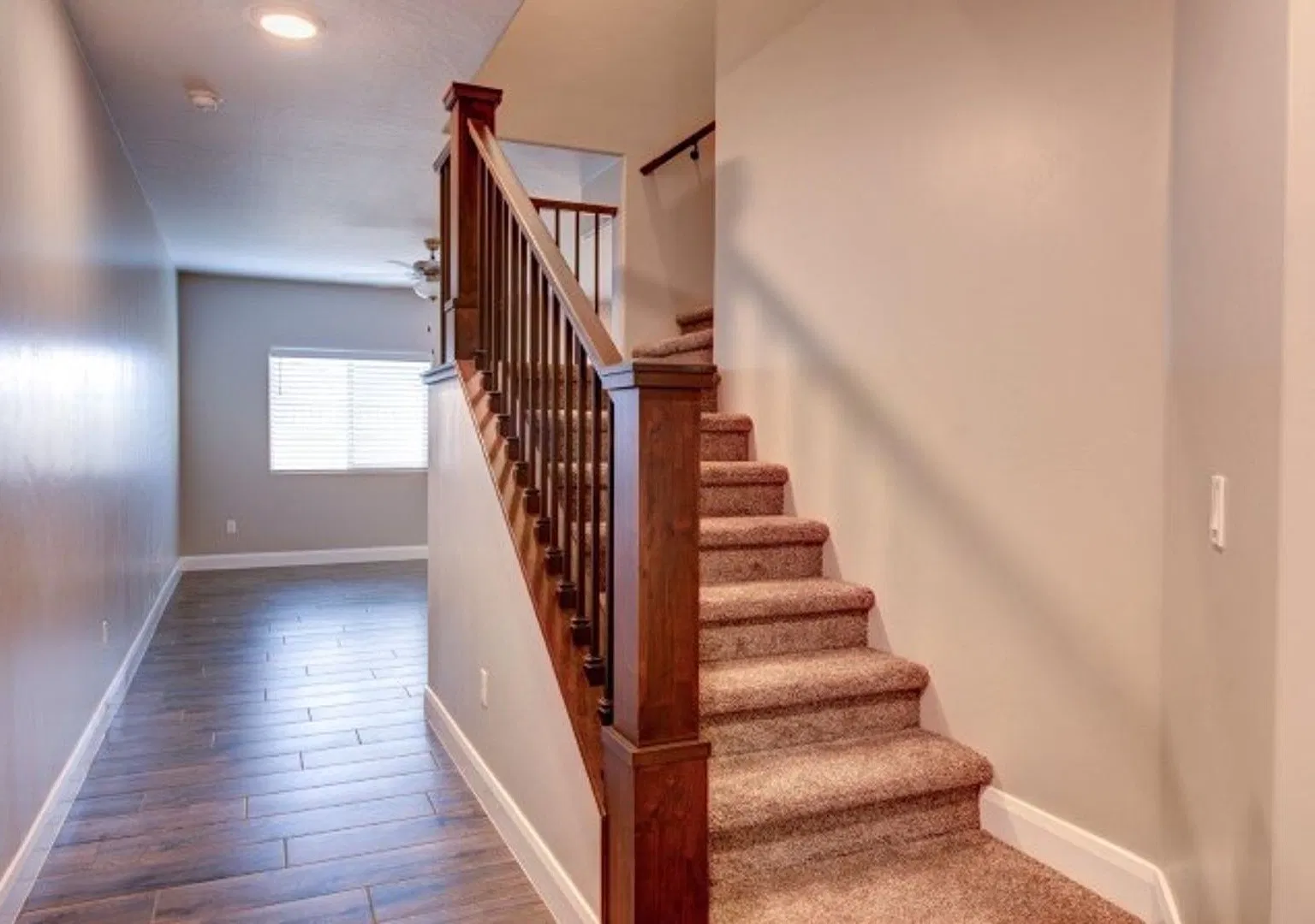 Like New Townhome in Cedar City!! — Photo 2