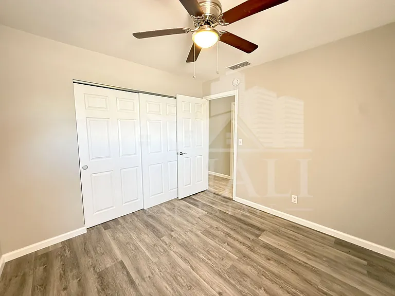 490 E Bart Dr — Photo 17